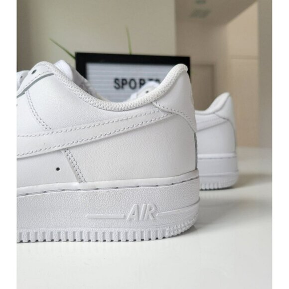 6 WOMEN'S  NIKE AIR FORCE 1 LOW ALL TRIPLE WHITE FV5951-111 B grade - Picture 5 of 12